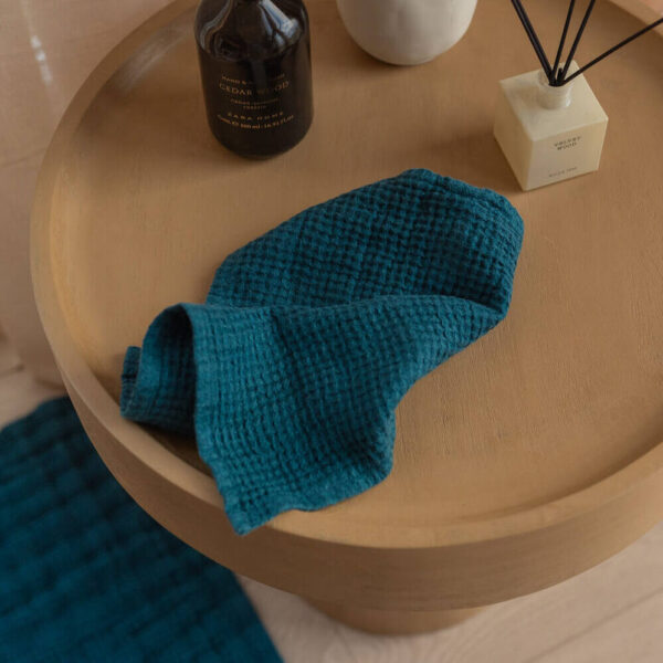 Linen waffle towel in Deep Water (6)