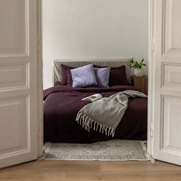 Deep Purple linen duvet cover set