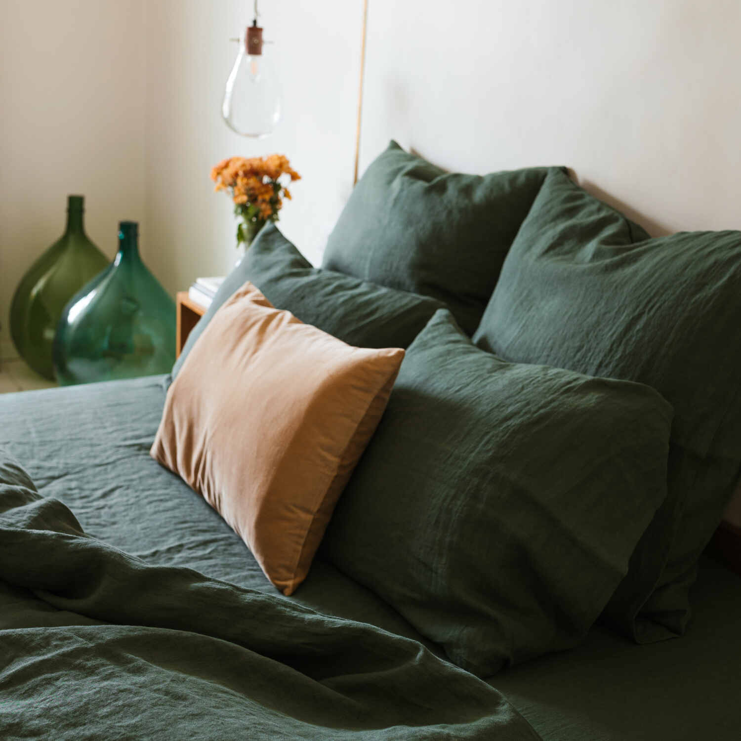 Forest Green linen fitted sheet (1)