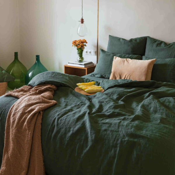 Forest Green linen fitted sheet (3)