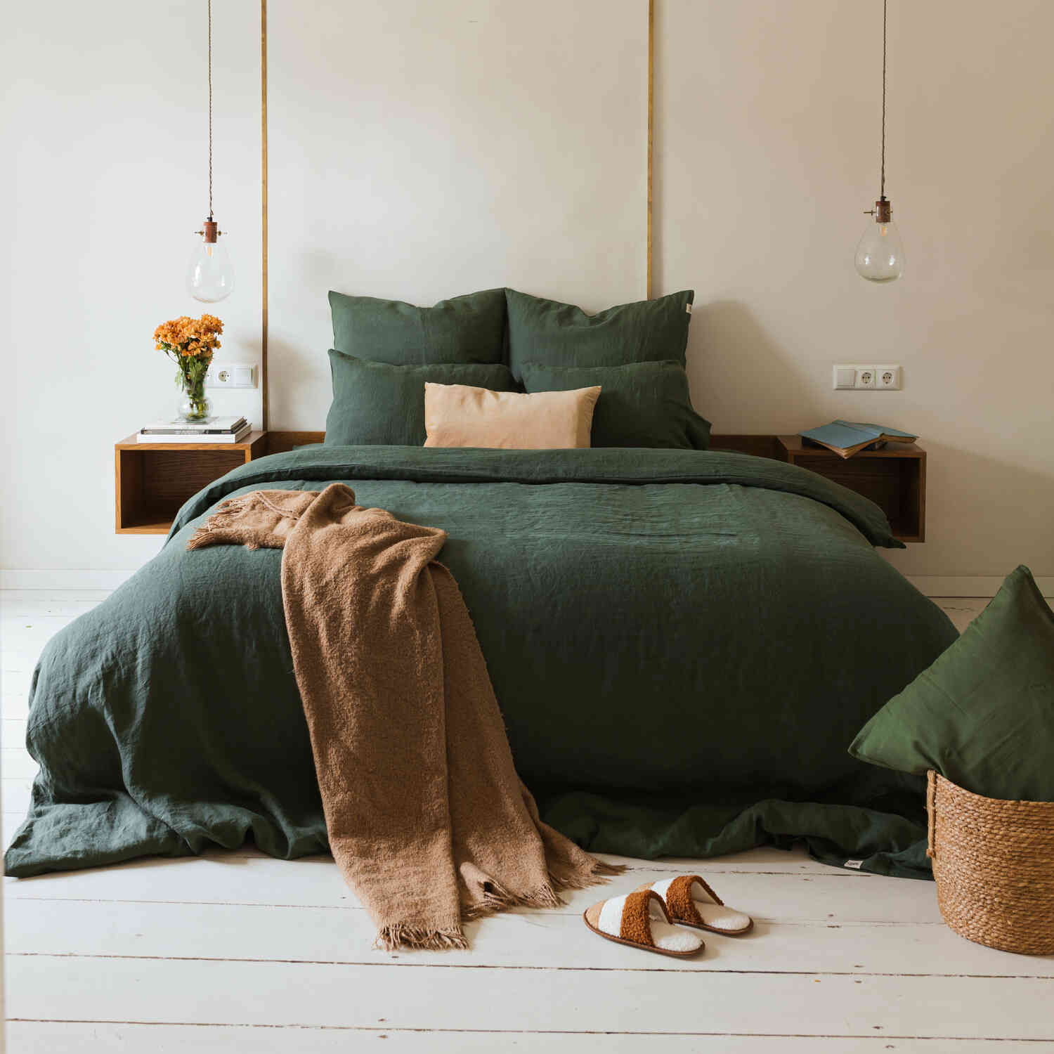 Forest Green linen flat sheet (1)