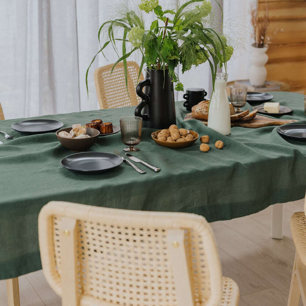 Forest Green linen tablecloth (3)
