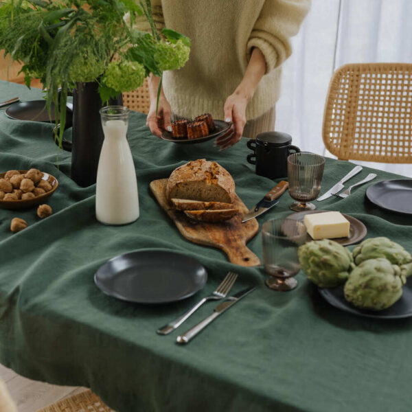Forest Green linen tablecloth (4)