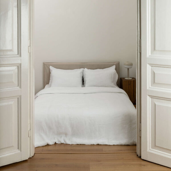White linen duvet cover set (4)