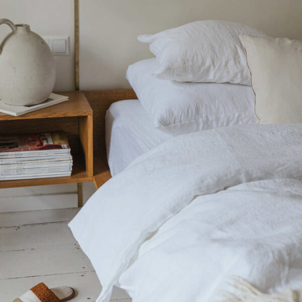 White linen fitted sheet (2)