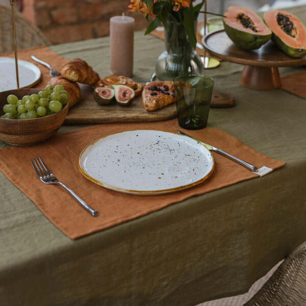 Cinnamon linen placemat (2)