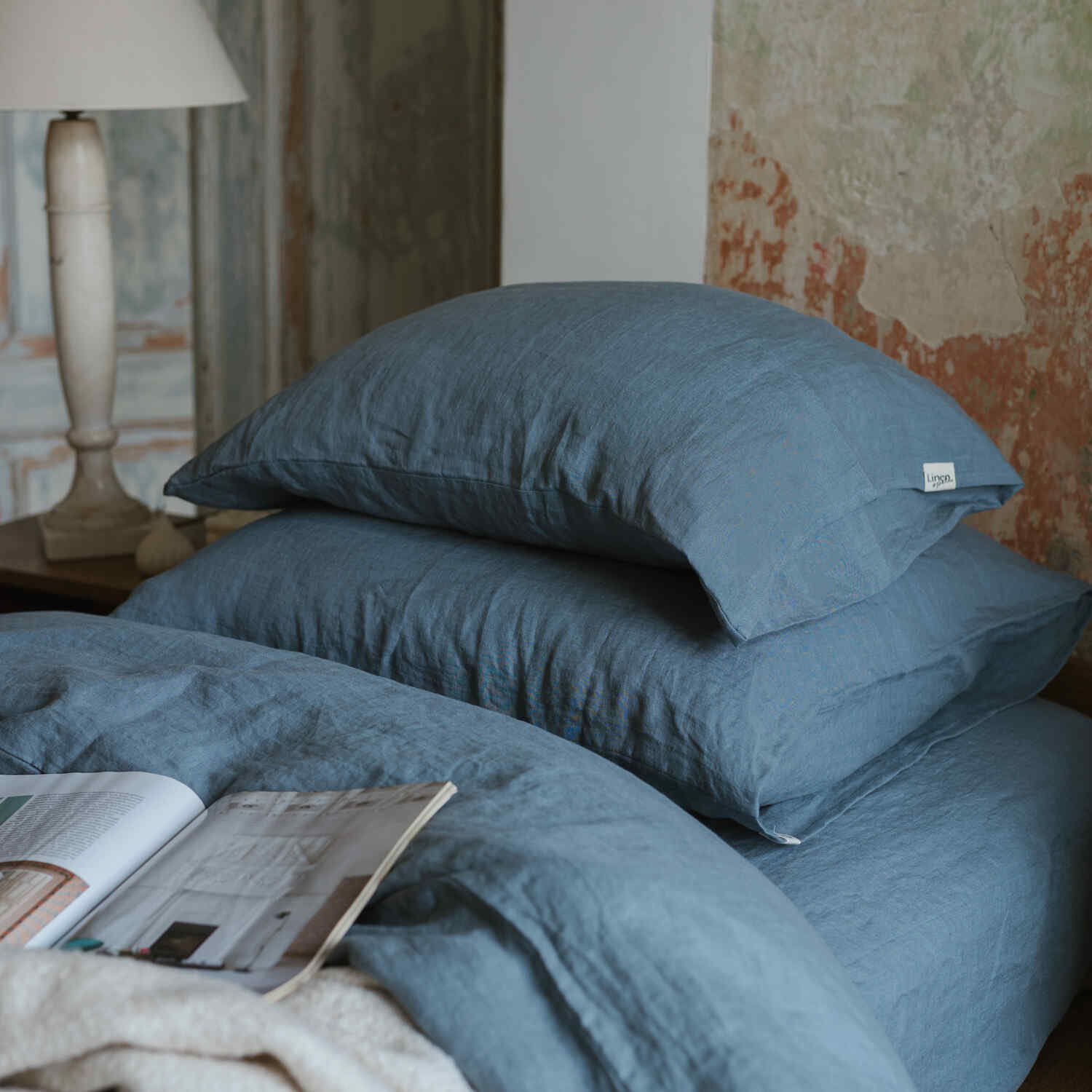 Dark Grey linen bed sheet set (1)