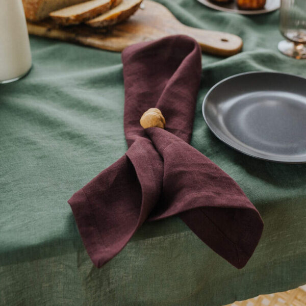 Deep Purple linen napkin set of 4 (2)