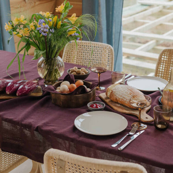 Deep Purple linen tablecloth (2)
