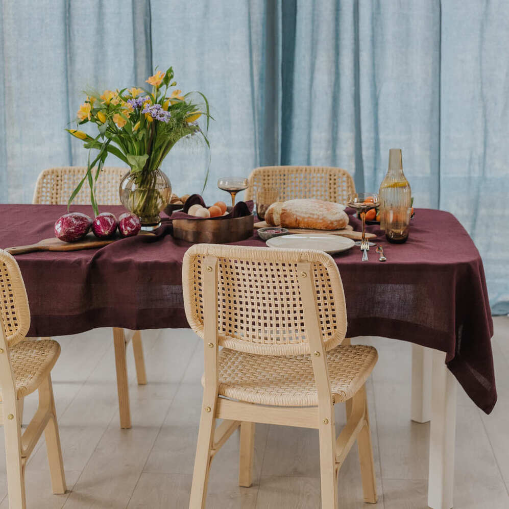 Deep Purple linen tablecloth (3)