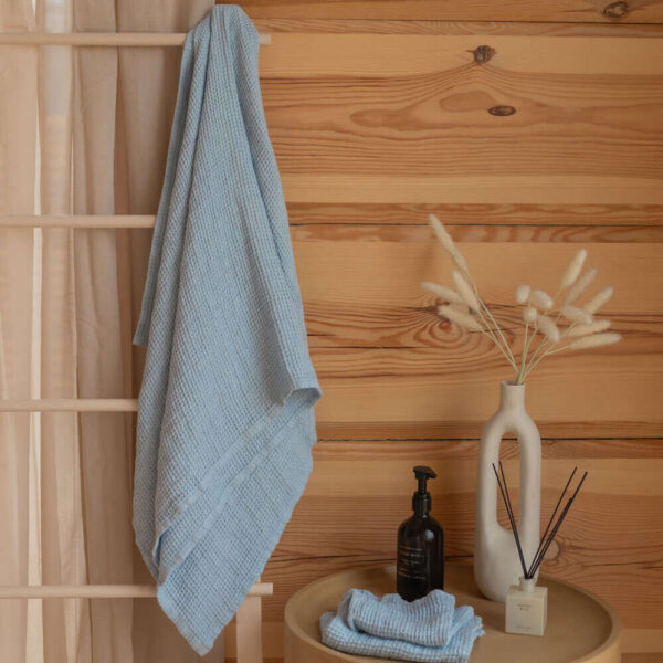 Linen waffle towel in Sky Blue (3)