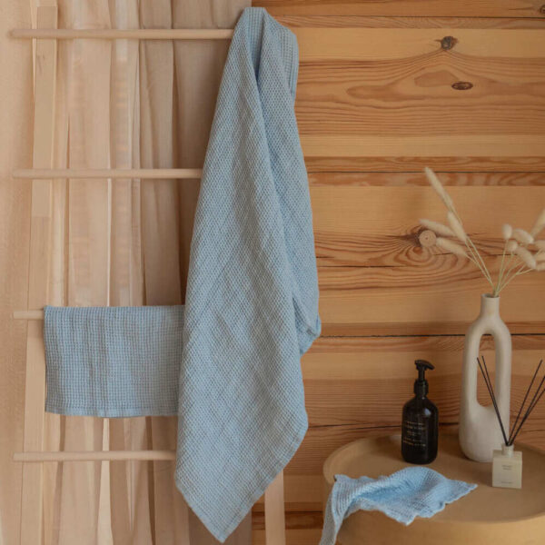Linen waffle towel in Sky Blue (5)