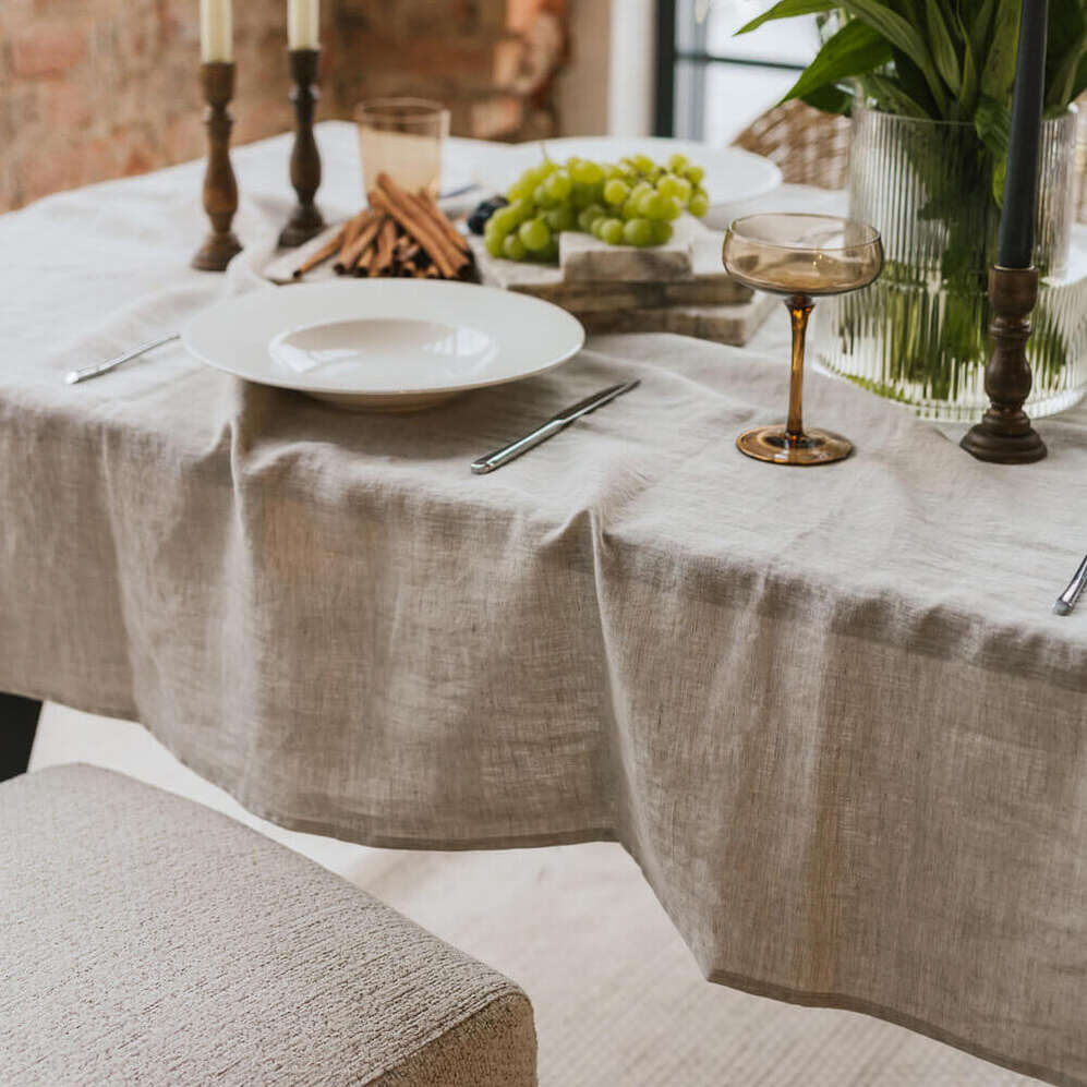 Natural Melange linen tablecloth (2)