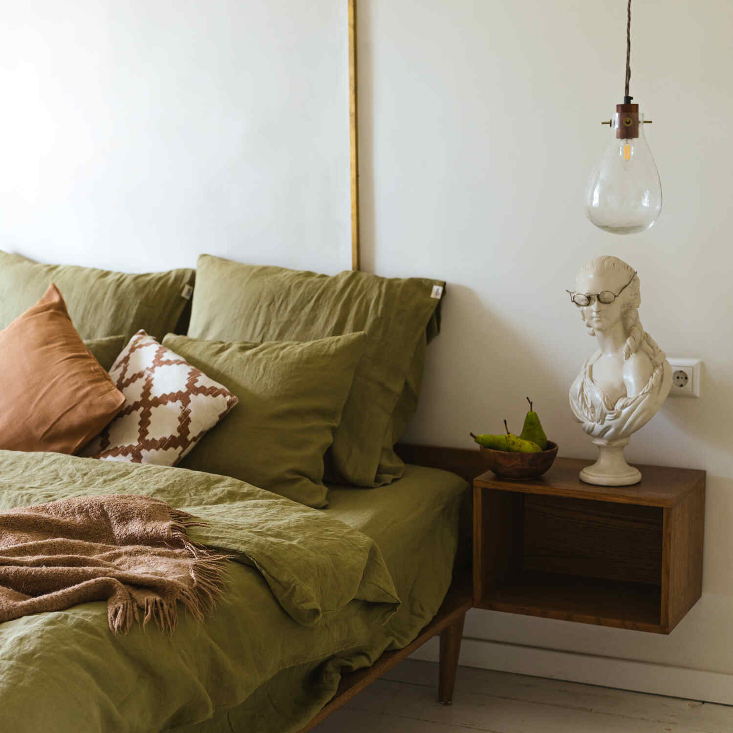 Olive Green linen pillow case (2)