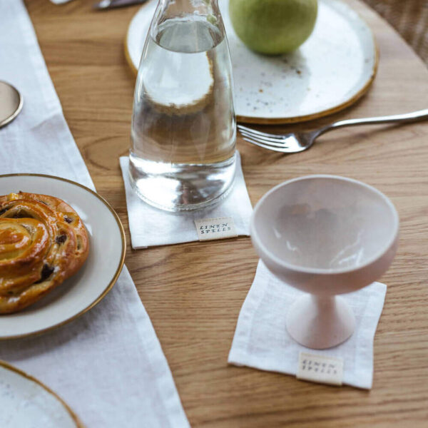 White linen coaster set (2)