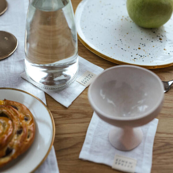 White linen coaster set (3)