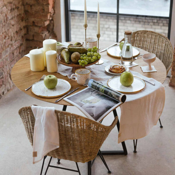 White linen table runner (3)