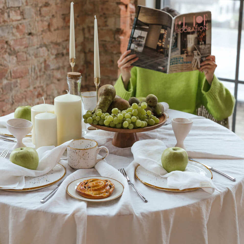 White linen tablecloth (3)