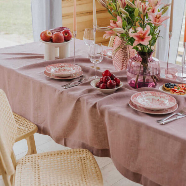 Woodrose linen tablecloth (2)
