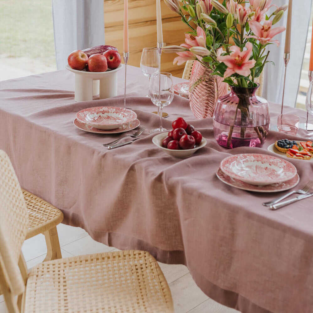 Woodrose linen tablecloth (2)
